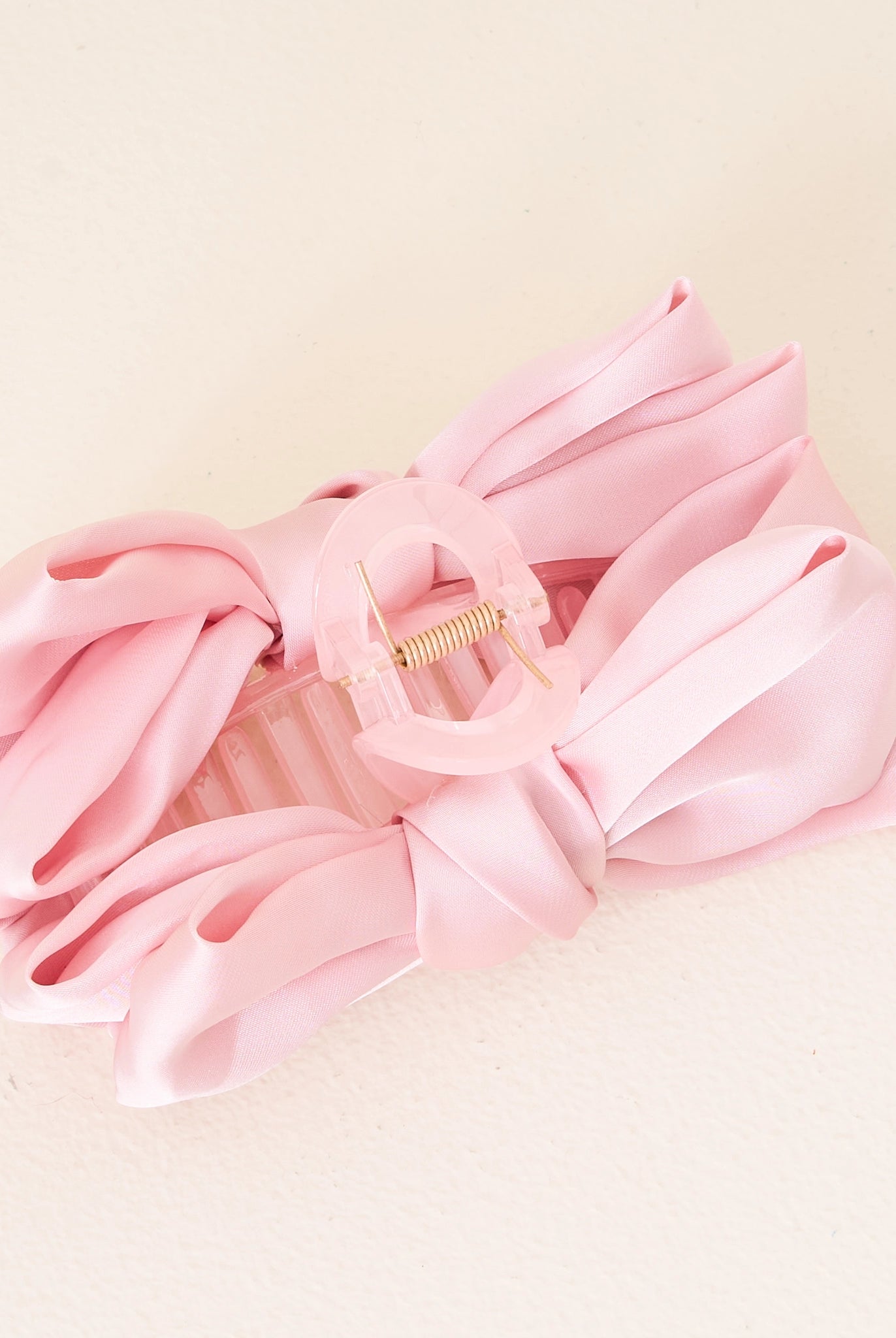Satin Bow Claw Clip-290 Beauty-faire - The Darling Effect-Hello Friends Boutique-Woman's Fashion Boutique Located in Traverse City, MI