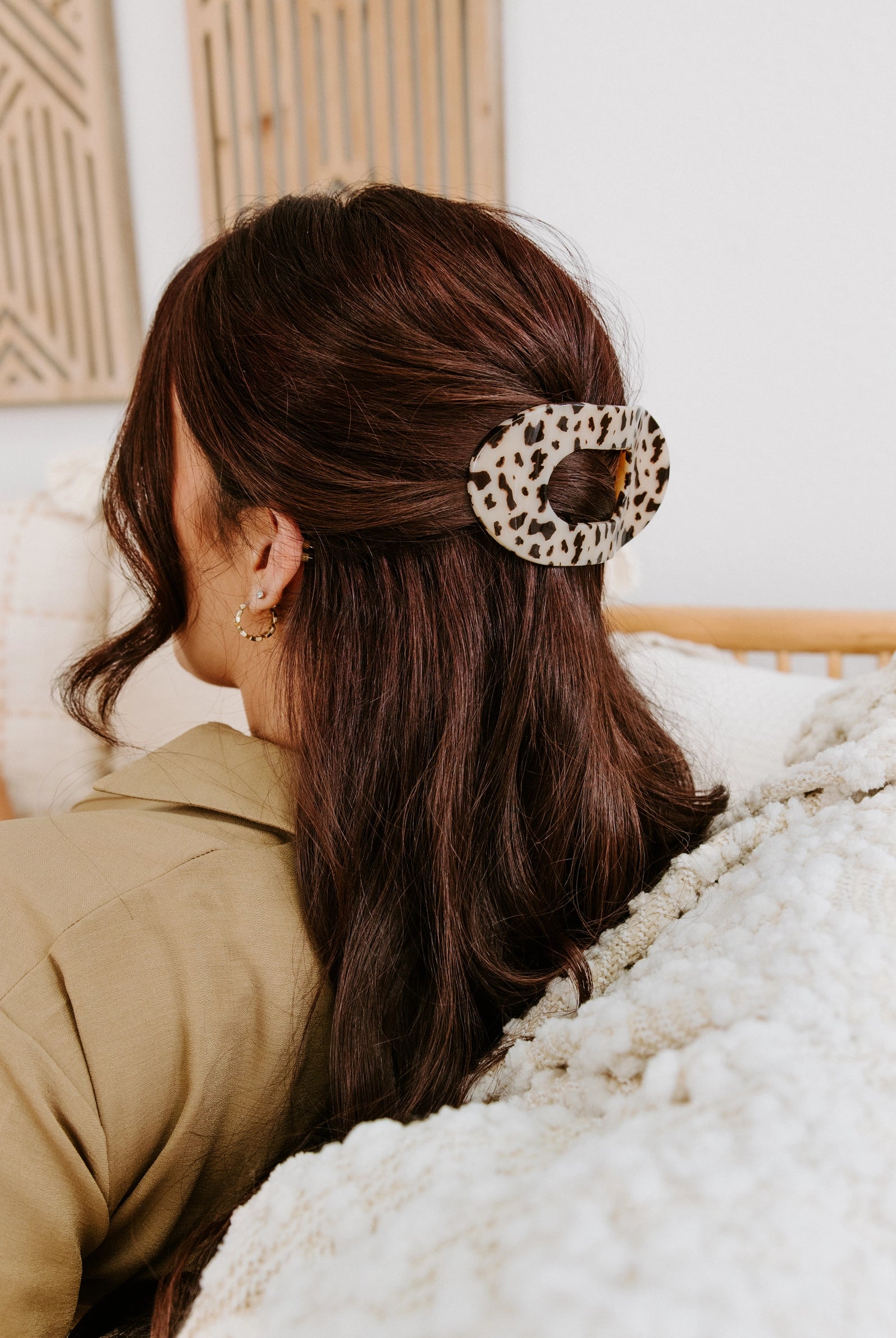 Round Flat Hair Clip | Blonde Tortoise-290 Beauty-faire - TELETIES-Hello Friends Boutique-Woman's Fashion Boutique Located in Traverse City, MI