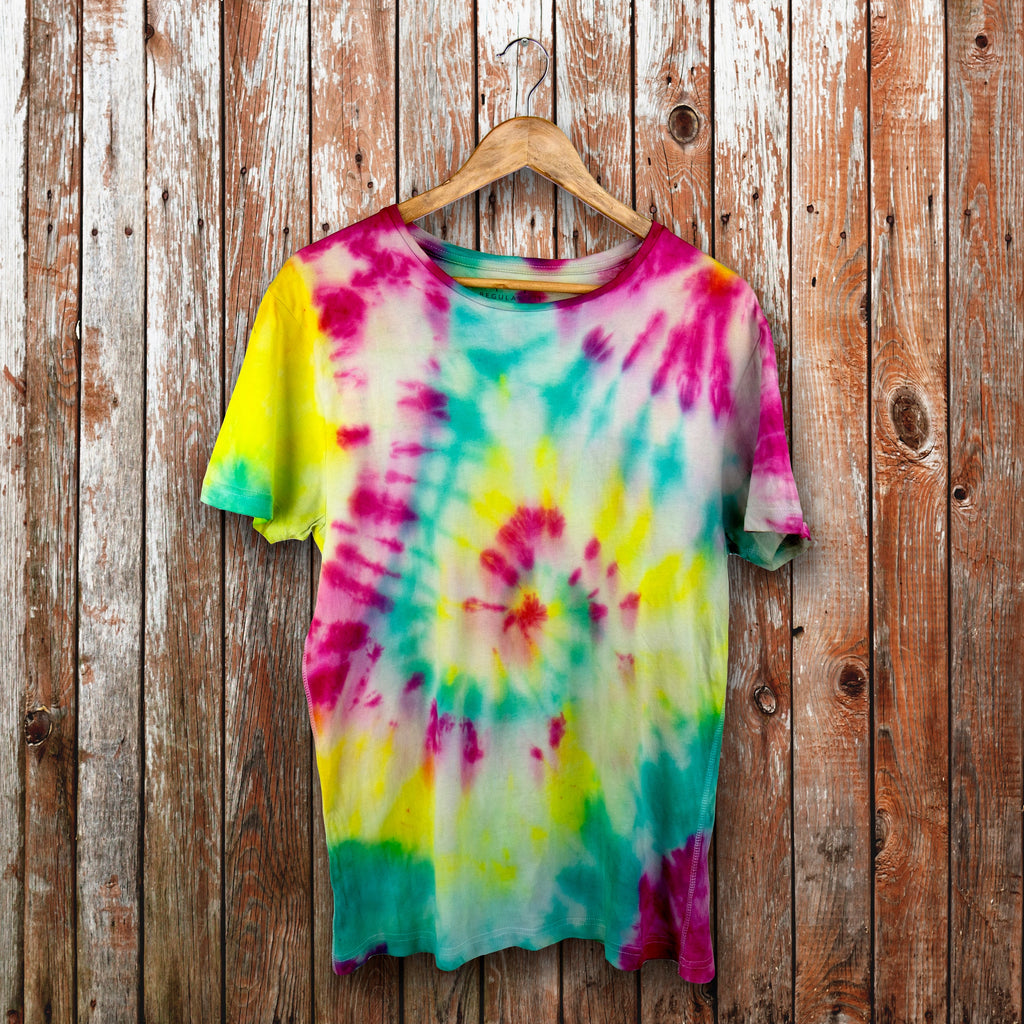 DIY Tie Dye Kit-300 Treats/Gift-Gift Republic-Hello Friends Boutique-Woman's Fashion Boutique Located in Traverse City, MI