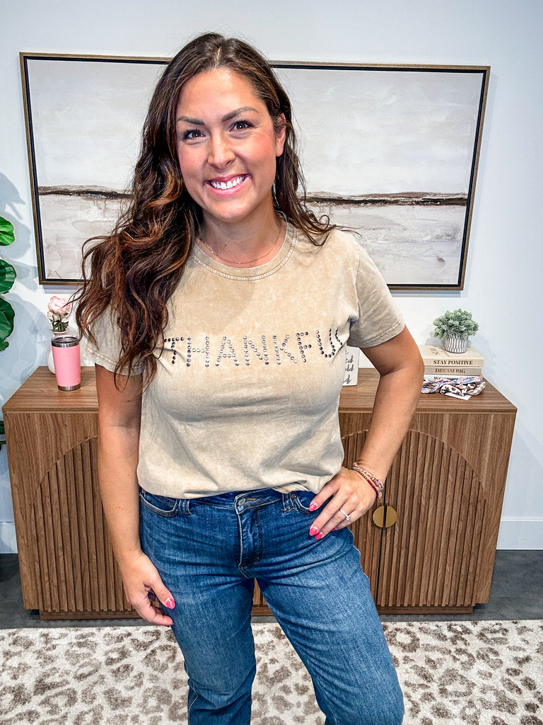 Thankful & Thriving Tee (S-1XL)-130 Graphic Tees-Merigold Kiss-Hello Friends Boutique-Woman's Fashion Boutique Located in Traverse City, MI