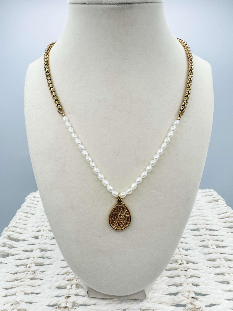 Agnes 18K Gold Pearl Pendant Necklace-240 Jewelry-MAIQ Accessories - faire-Hello Friends Boutique-Woman's Fashion Boutique Located in Traverse City, MI