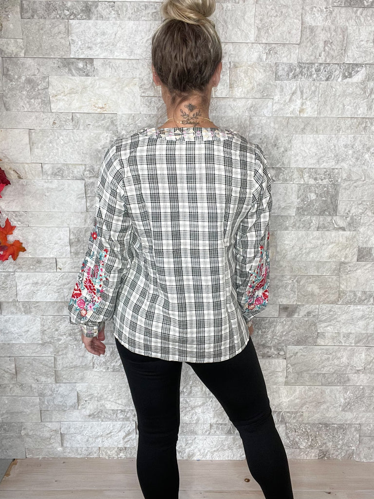 Right This Way Top (S-3XL)-110 Long Sleeve-Andree By Unit-Hello Friends Boutique-Woman's Fashion Boutique Located in Traverse City, MI