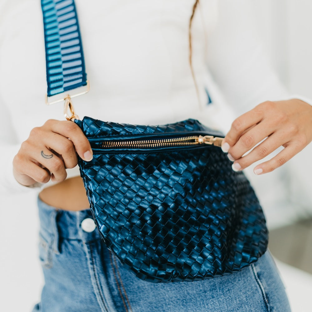 Westlyn Woven Bum Bag in Black-260 Bags-Pretty Simple-Hello Friends Boutique-Woman's Fashion Boutique Located in Traverse City, MI