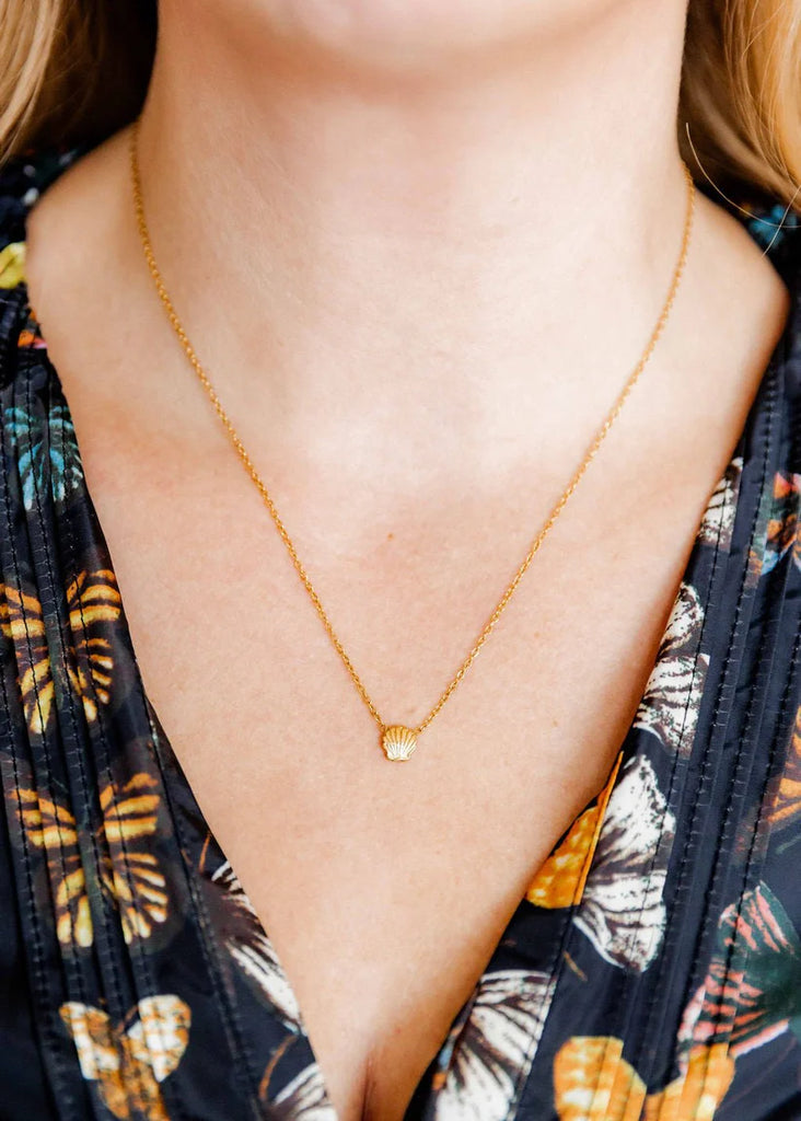 Necklace - Marina Shell-230 Jewelry-Linny Co-Hello Friends Boutique-Woman's Fashion Boutique Located in Traverse City, MI