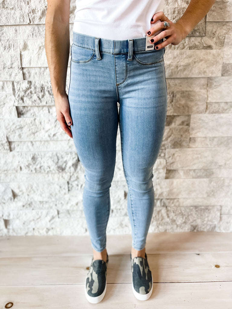 Judy Blue Mid-Rise Pull-On Skinny Jeggings